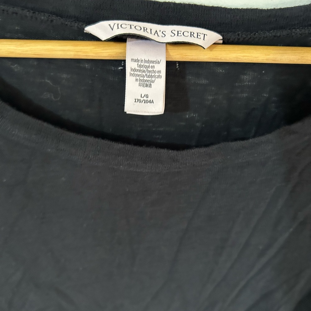 Victoria's Secret Charcoal Long Sleeve Tee - Picture 5 of 6
